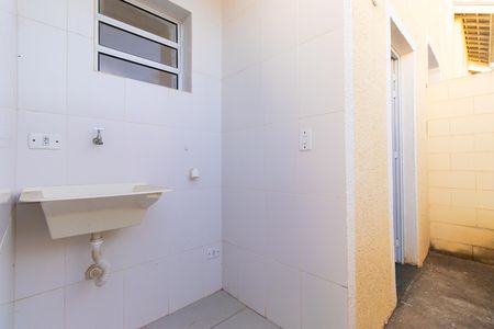 Casa de condomínio para alugar com 48m², 2 quartos e 1 vaga Casa de condomínio para alugar com 48m², 2 quartos e 1 vagaÁrea de Serviço