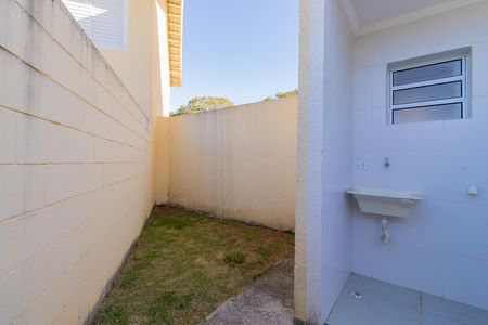 Casa de condomínio para alugar com 48m², 2 quartos e 1 vaga Casa de condomínio para alugar com 48m², 2 quartos e 1 vagaÁrea de Serviço e quintal dos fundos