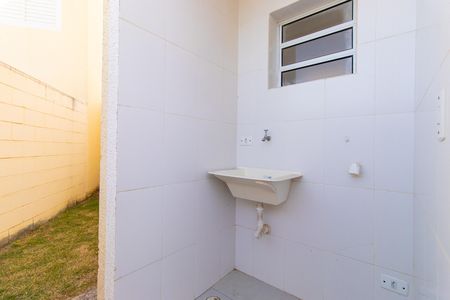 Casa de condomínio para alugar com 48m², 2 quartos e 1 vaga Casa de condomínio para alugar com 48m², 2 quartos e 1 vagaÁrea de Serviço