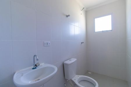 Casa de condomínio para alugar com 48m², 2 quartos e 1 vaga Casa de condomínio para alugar com 48m², 2 quartos e 1 vagaBanheiro Social