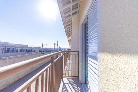 Casa de condomínio para alugar com 48m², 2 quartos e 1 vaga Casa de condomínio para alugar com 48m², 2 quartos e 1 vagaVaranda do Quarto 1