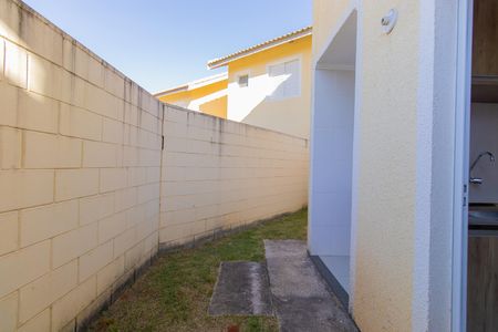 Casa de condomínio para alugar com 48m², 2 quartos e 1 vaga Casa de condomínio para alugar com 48m², 2 quartos e 1 vagaÁrea de Serviço e quintal dos fundos