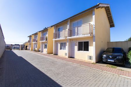 Casa de condomínio para alugar com 48m², 2 quartos e 1 vaga Casa de condomínio para alugar com 48m², 2 quartos e 1 vagaFachada