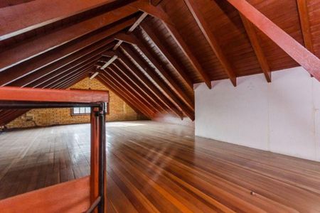 Casa à venda com 4 quartos, 329m² em Petrópolis, Porto Alegre