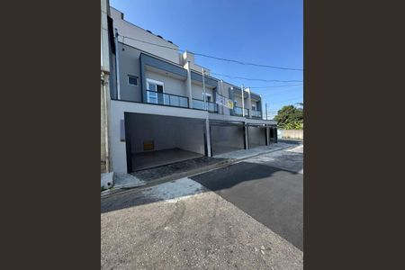 Foto 03 de casa à venda com 3 quartos, 90m² em Vila Ivone, São Paulo