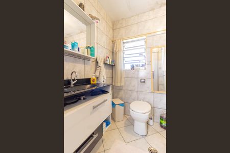 Banheiro de casa à venda com 4 quartos, 270m² em Jardim Almanara, São Paulo