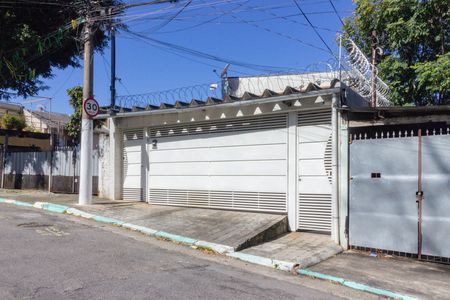 Fachada de casa à venda com 4 quartos, 270m² em Jardim Almanara, São Paulo