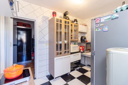 Cozinha de casa à venda com 4 quartos, 270m² em Jardim Almanara, São Paulo