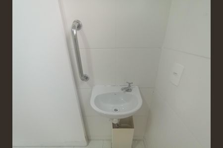 Banheiro de apartamento à venda com 1 quarto, 40m² em Itanhangá, Rio de Janeiro