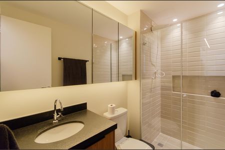 Banheiro de kitnet/studio para alugar com 1 quarto, 32m² em Vila Mariana, São Paulo