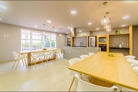 Studio para alugar com 32m², 1 quarto e 1 vaga Studio para alugar com 32m², 1 quarto e 1 vagaÁrea comum - Salão de festas