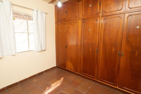 Quarto 2 de casa à venda com 3 quartos, 400m² em Campo Grande, Rio de Janeiro