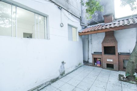 Churrasqueira de casa para alugar com 2 quartos, 65m² em Jardim Bandeirantes, São Paulo