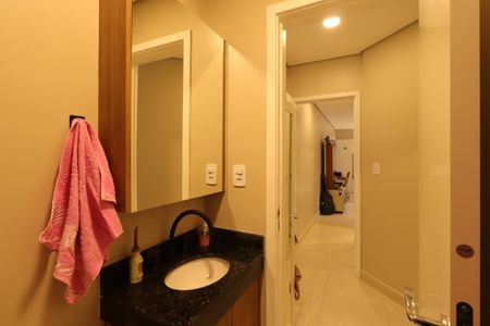 Banheiro da Suíte de apartamento à venda com 2 quartos, 53m² em Jardim Santo Alberto, Santo André