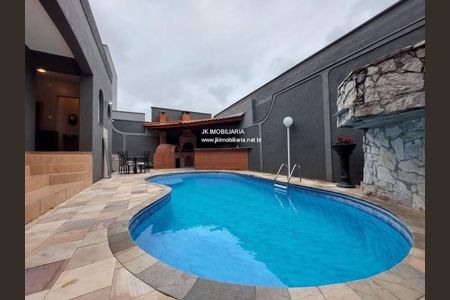 Casa à venda com 4 quartos, 314m² em Jardim Guapira, São Paulo