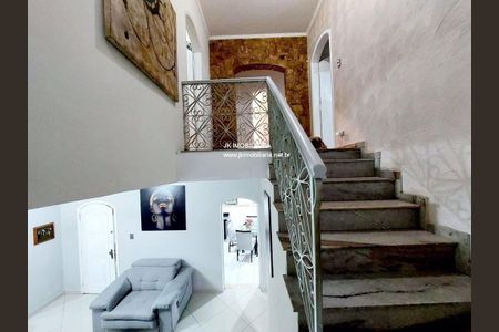 Casa à venda com 4 quartos, 314m² em Jardim Guapira, São Paulo