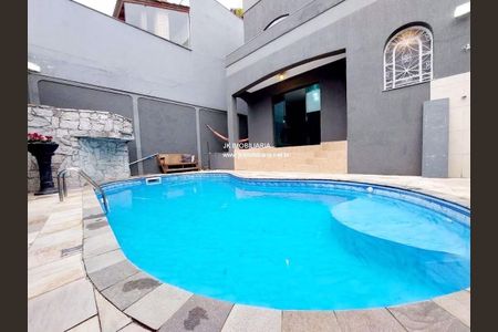 Casa à venda com 4 quartos, 314m² em Jardim Guapira, São Paulo