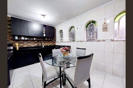 Casa à venda com 4 quartos, 314m² em Jardim Guapira, São Paulo