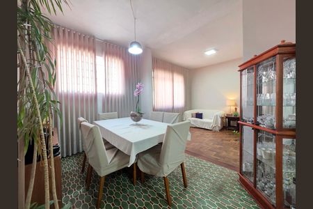 Apartamento à venda com 93m², 3 quartos e 1 vaga Apartamento à venda com 93m², 3 quartos e 1 vagaSala