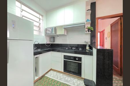Cozinha de apartamento à venda com 3 quartos, 93m² em São Pedro, Belo Horizonte