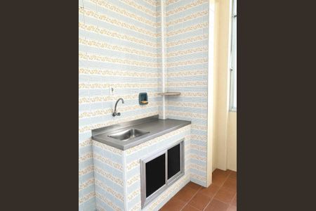 Cozinha de apartamento à venda com 2 quartos, 58m² em Olaria, Rio de Janeiro