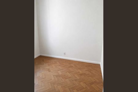 Quarto 2 de apartamento para alugar com 2 quartos, 58m² em Olaria, Rio de Janeiro