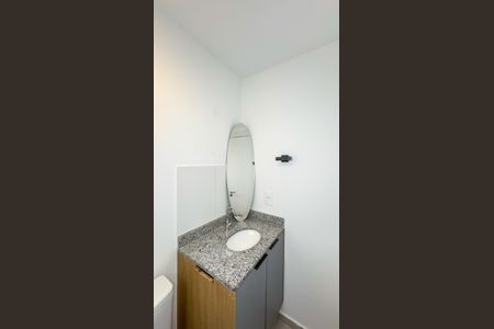 Banheiro da Suíte de apartamento para alugar com 1 quarto, 28m² em Campo Belo, São Paulo