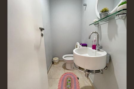 Apartamento para alugar com 134m², 3 quartos e 2 vagasBanheiro 3