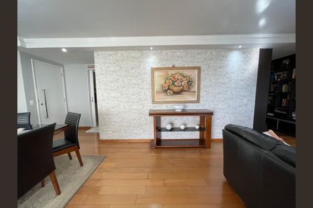 Apartamento para alugar com 134m², 3 quartos e 2 vagasSala