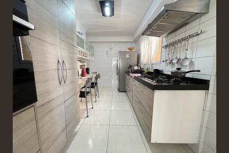 Apartamento para alugar com 134m², 3 quartos e 2 vagasCozinha