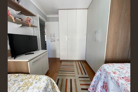 Apartamento para alugar com 134m², 3 quartos e 2 vagasQuarto 2