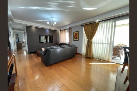 Apartamento para alugar com 134m², 3 quartos e 2 vagasSala