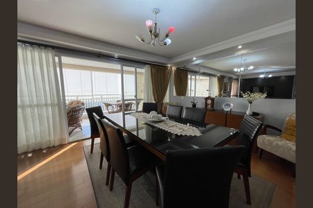 Apartamento para alugar com 134m², 3 quartos e 2 vagasSala