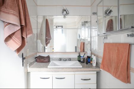 Apartamento para alugar com 67m², 2 quartos e 1 vagaBanheiro Quarto 1 - Suite