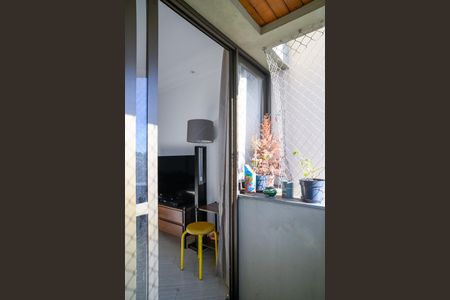 Apartamento para alugar com 67m², 2 quartos e 1 vagaVaranda