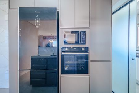 Cozinha de apartamento à venda com 3 quartos, 108m² em Vila Pirajussara, São Paulo