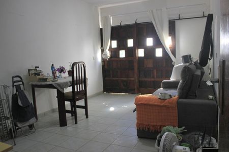 Garagem  de casa à venda com 3 quartos, 140m² em Jardim Vila Galvao, Guarulhos
