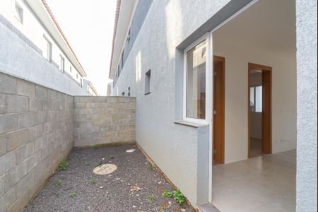 Quintal de apartamento para alugar com 1 quarto, 36m² em Formoza, Alvorada