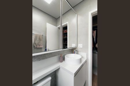 Casa de condomínio para alugar com 147m², 4 quartos e 2 vagas