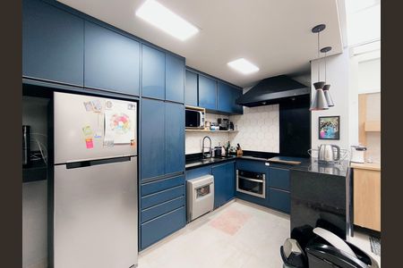 Casa de condomínio para alugar com 147m², 4 quartos e 2 vagas