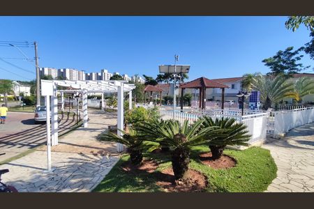 Casa de condomínio para alugar com 147m², 4 quartos e 2 vagas