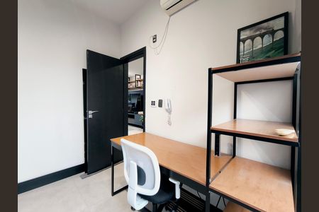 Casa de condomínio para alugar com 147m², 4 quartos e 2 vagas