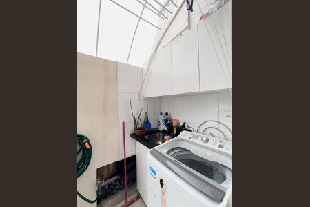 Casa de condomínio para alugar com 147m², 4 quartos e 2 vagas