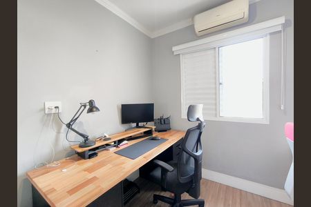 Casa de condomínio para alugar com 147m², 4 quartos e 2 vagas