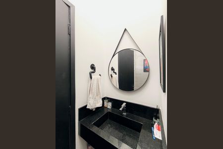 Casa de condomínio para alugar com 147m², 4 quartos e 2 vagas