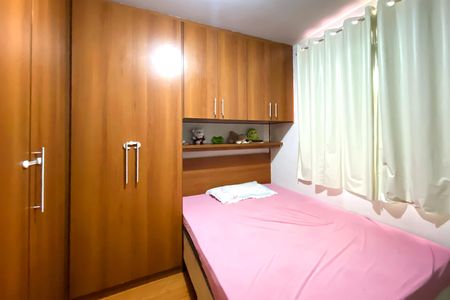 Quarto 1 de apartamento à venda com 2 quartos, 50m² em Sagrada Família, Belo Horizonte