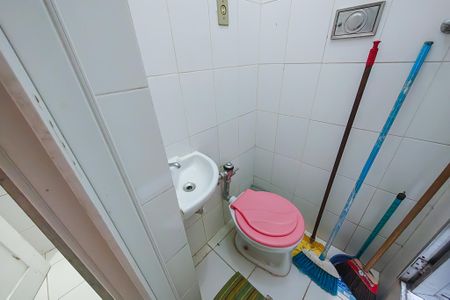 Apartamento para alugar com 40m², 1 quarto e sem vaga Apartamento para alugar com 40m², 1 quarto e sem vagaBanheiro de serviço