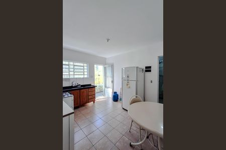 Casa à venda com 150m², 1 quarto e 2 vagas Casa à venda com 150m², 1 quarto e 2 vagasCozinha (Casa 2)