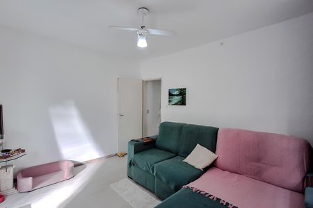 Casa à venda com 150m², 1 quarto e 2 vagas Casa à venda com 150m², 1 quarto e 2 vagasSala