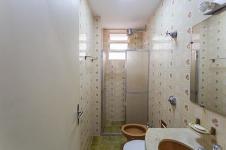 Apartamento à venda com 70m², 3 quartos e 1 vaga Apartamento à venda com 70m², 3 quartos e 1 vagaBanheiro social
